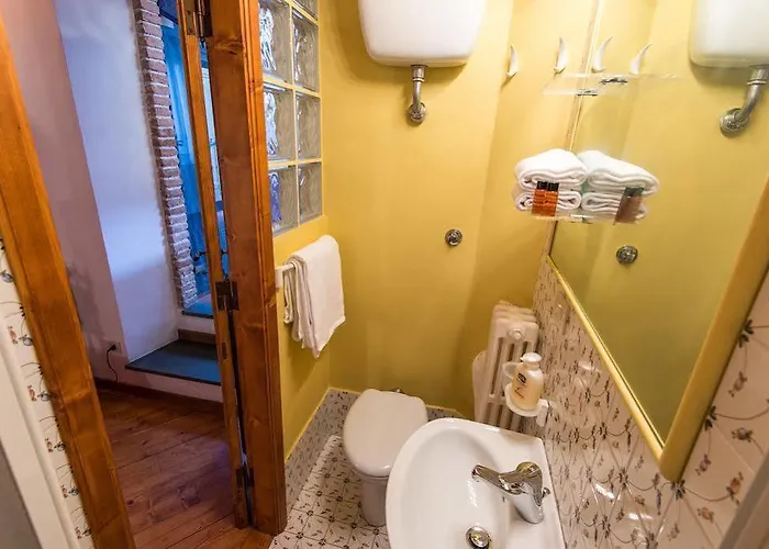 Primavera לינה וארוחת בוקר פירנצה